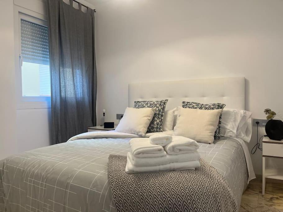 Love Rent4 Malaga Lyli Torremolinos Exterior photo
