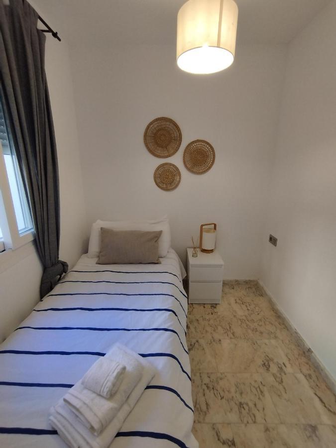 Love Rent4 Malaga Lyli Torremolinos Exterior photo